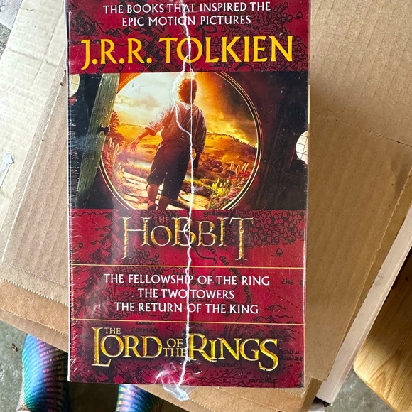 Lord of the Rings Books - Picture 1 of 4